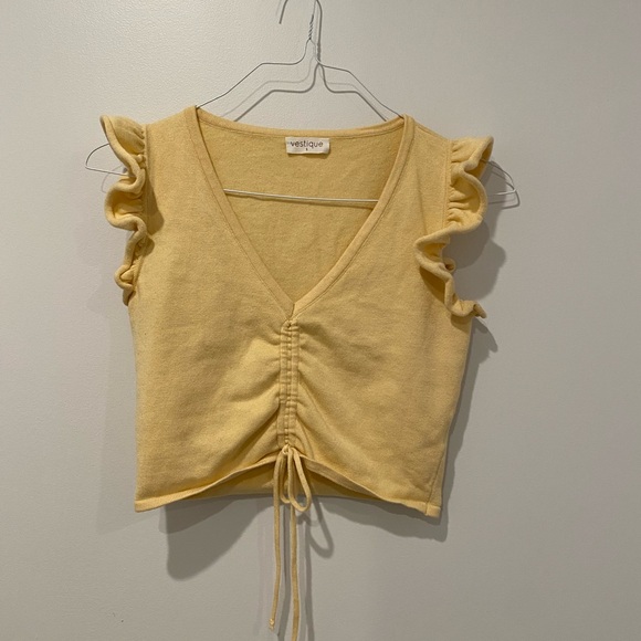 Super soft yellow Vestique summer top, ruffle sleeves - Picture 1 of 5
